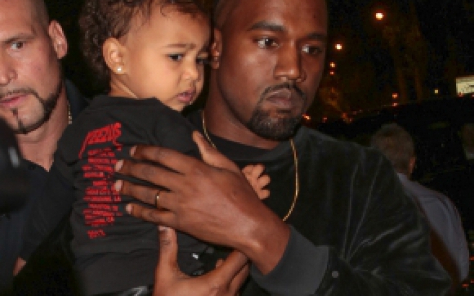 Kanye West ii va darui o verigheta fiicei lui de un an! 