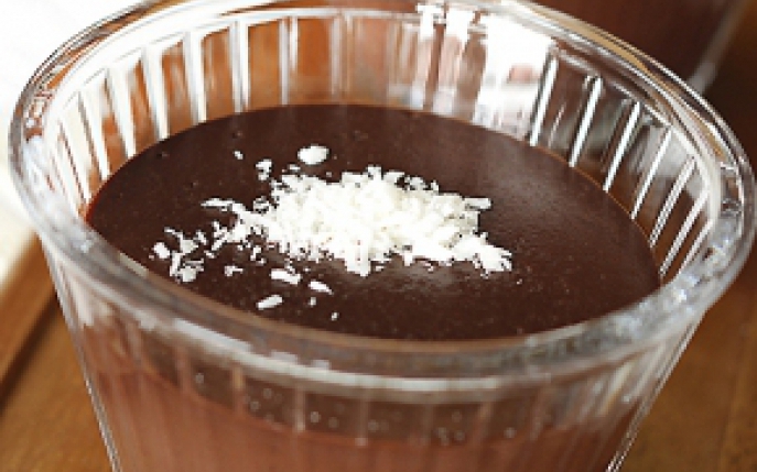 Mousse de ciocolata cu lapte de cocos si curmale - desertul care nu ingrasa
