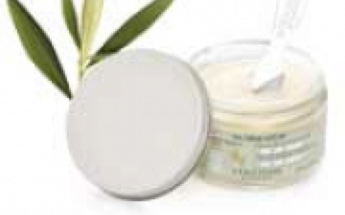 LOCCITANE te invita sa incerci GAMA BIO cu extract de maslin de Provence