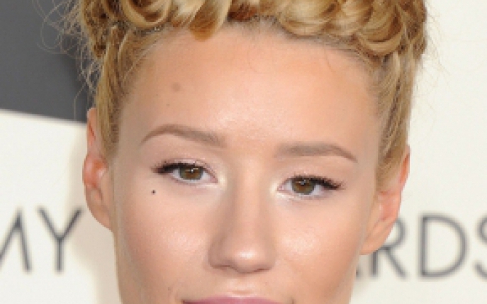 Descopera cele mai interesante tendinte de make-up si hairstyling de la Premiile Grammy 2015!