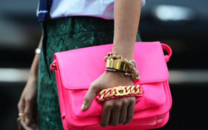 Se poarta accesoriile roz!