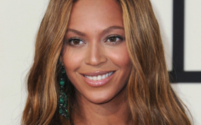 Socant! Vezi cum arata Beyonce fara ajutorul Photoshop-ului!