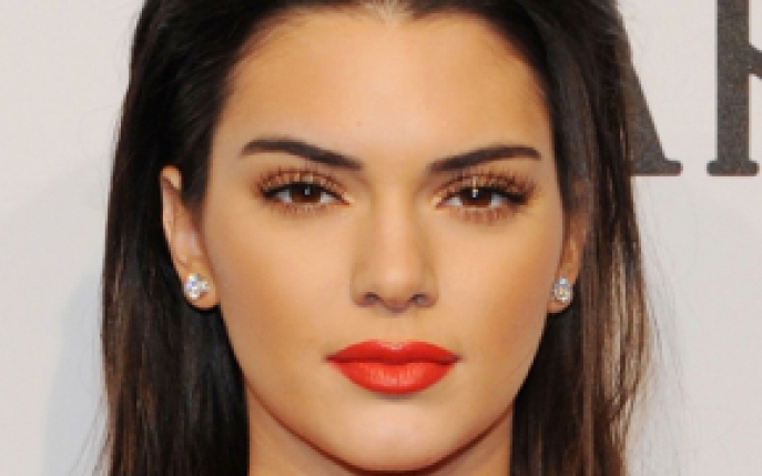 Afla cum se mentine in forma modelul Kendall Jenner