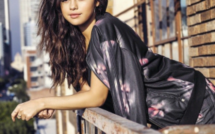 Selena Gomez s-a ingrasat iar fanii sai o admira pentru asta! Tie iti place cum arata in przent?