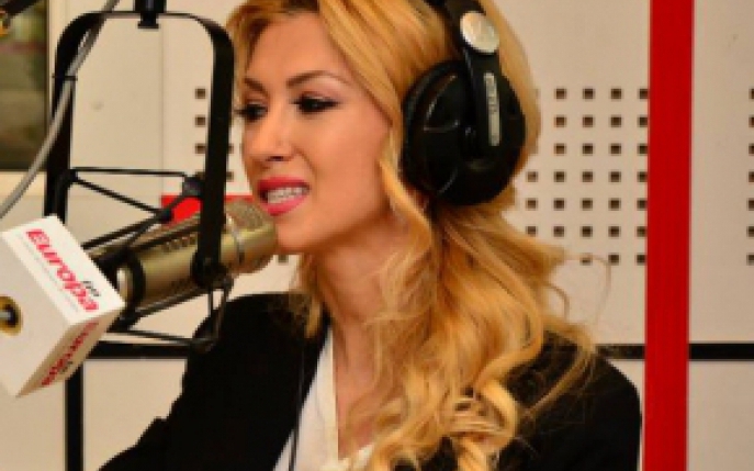 Andreea Balan isi schimba cariera? Vedeta ar putea deveni prezentatoare de stiri!