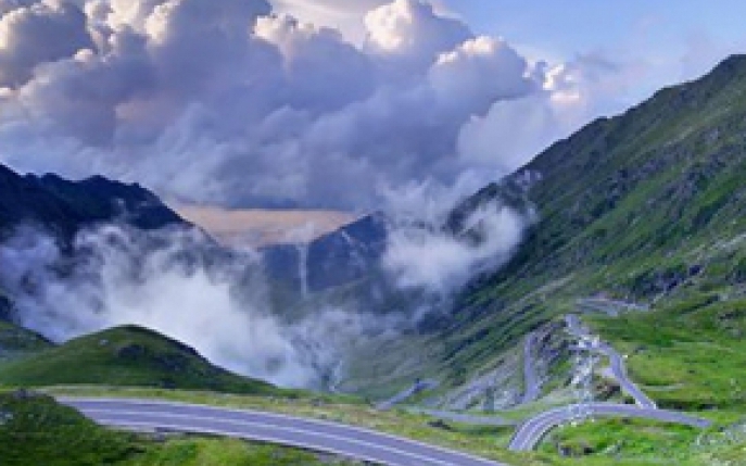 10 poze de pe Transfagarasan care te vor convinge sa il vezi vara aceasta