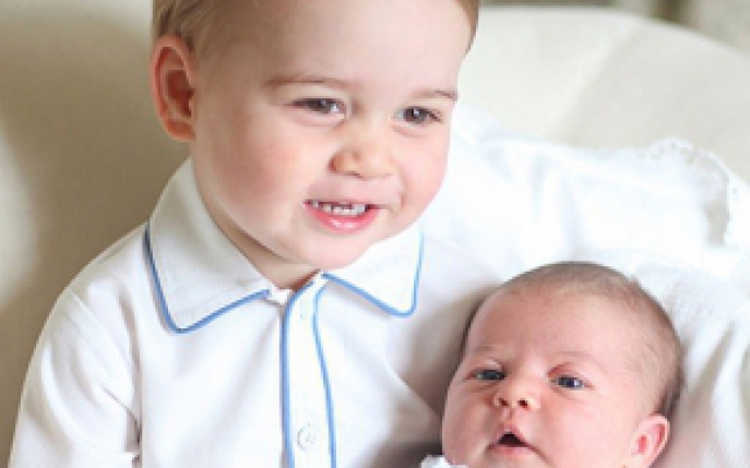 Vezi primele fotografii oficiale cu Printesa Charlotte Elizabeth Diana!
