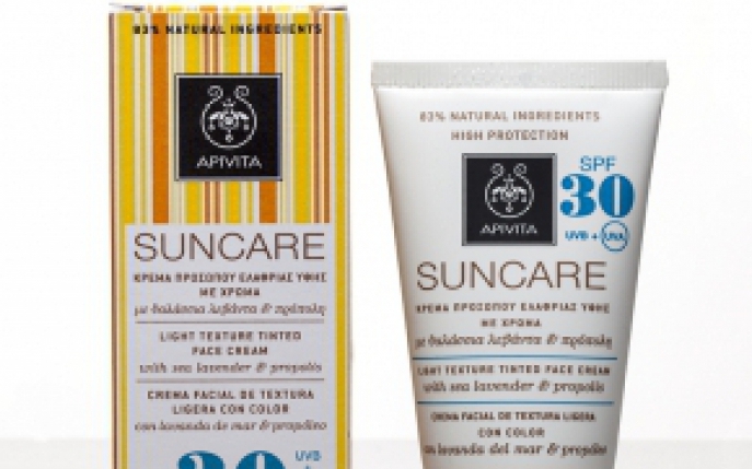 Castiga o crema coloranta Suncare cu SPF 30 de la APIVITA