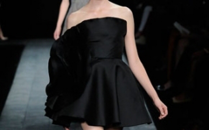 Rochia neagra - noua versiune a designerilor