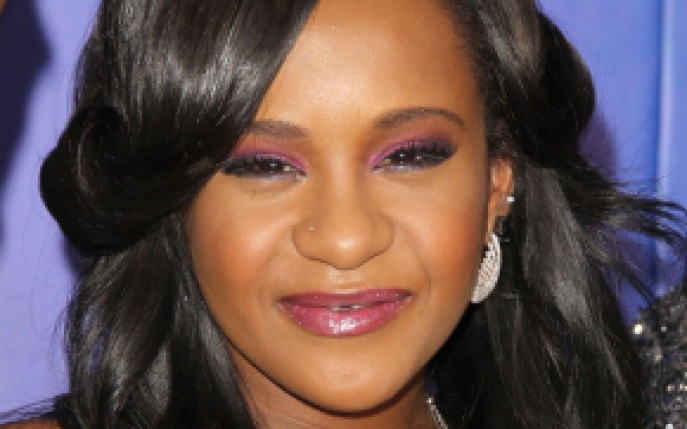 Fiica lui Whitney Houston a murit dupa ce a stat 6 luni in coma. Afla cele mai noi detalii!