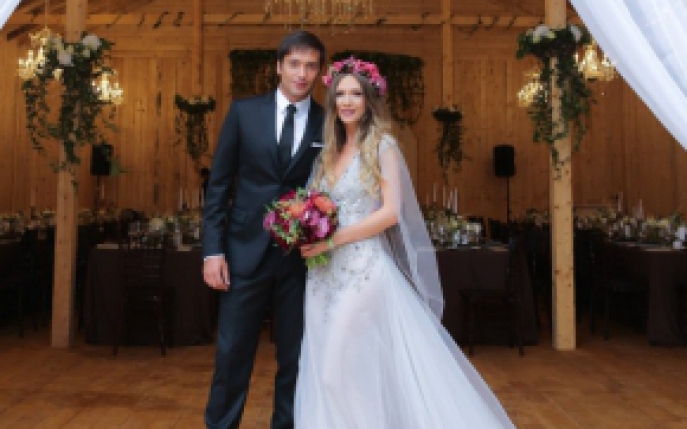 Adela Popescu si Radu Valcan s-au casatorit! Vezi primele poze de la nunta! 