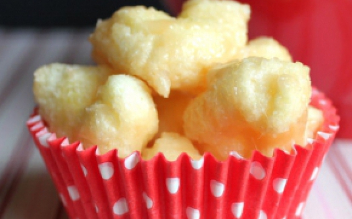 Pufuleti de casa dulci-sarati cu o crusta crocanta delicioasa