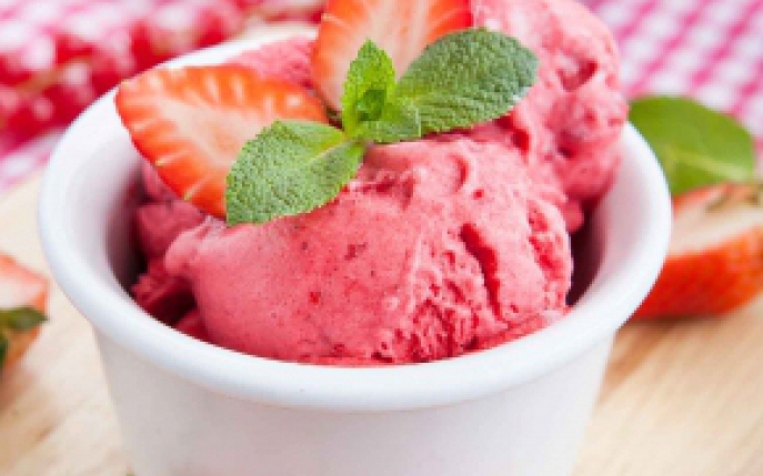 Pregateste-ti un frozen yogurt delicios, la tine acasa! Iata cum! 