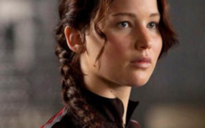 Cum sa iti faci o impletitura in 3 intr-o parte, ca in Hunger Games