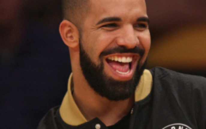 Drake a lansat un ruj in colaborare cu Tom Ford. Stocul s-a epuizat in cateva secunde!