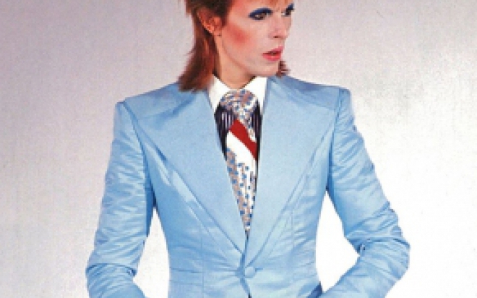 Mostenirea regretatului David Bowie in moda: cum sa fii un cameleon al stilului