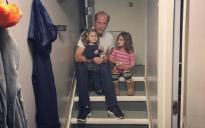Ce familie frumoasa are Bruce Willis!