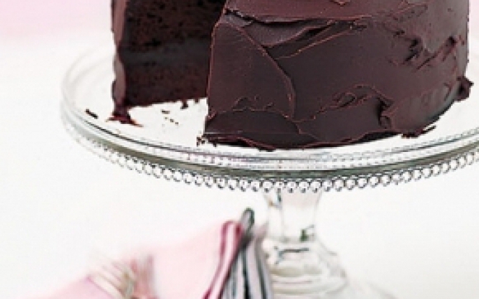 Tort de ciocolata: invata cum sa il faci in 5 pasi!