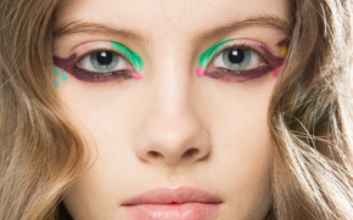 Nu mai stii cum sa te aranjezi? Descopera 18 beauty trends de incercat acum!