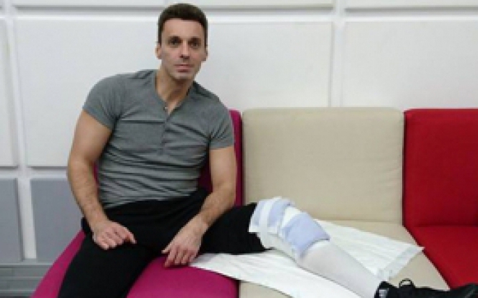 Mircea Badea s-a operat, dar nu si-a pierdut simtul umorului! Afla ce a patit realizatorul tv!