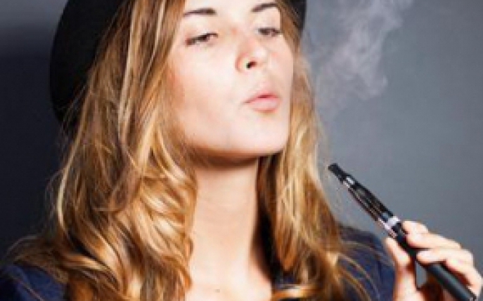 Vrei sa fumezi in locurile publice? Foloseste tigara electronica!