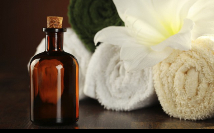 10 tipuri de ulei de masaj benefice pentru sanatate