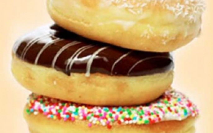 Va este pofta de ceva dulce? Invata sa prepari un aluat pentru gogosi!