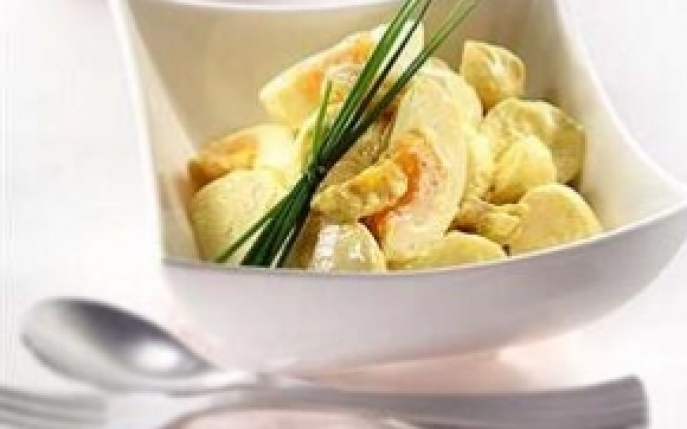 Salata de cartofi: Garnitura perfecta pentru o friptura