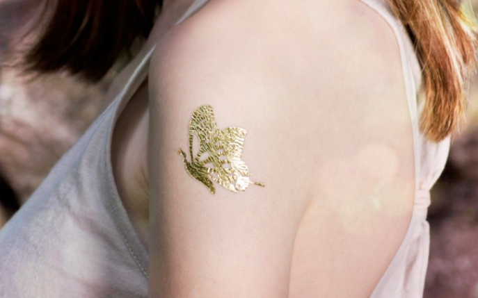 Fii diferită în această vară cu flash tattoos! Află cum poţi câştiga două seturi de tatuaje metalizate de la Gold Tattoo!