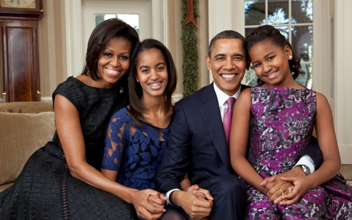 Fiica lui Barack Obama s-a angajat ospătăriţă!