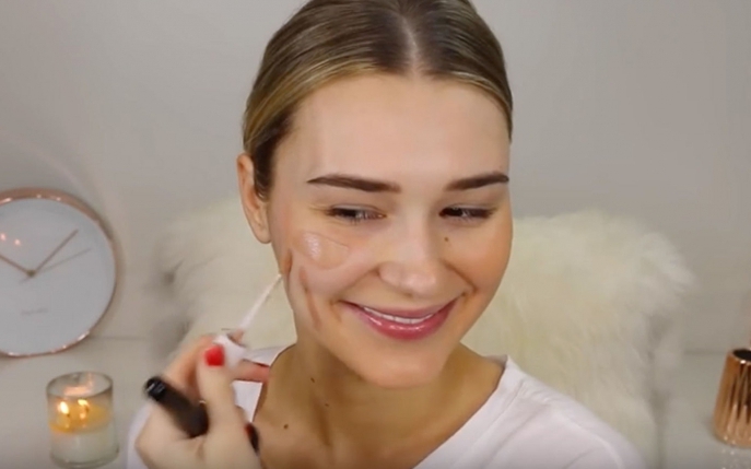 Cum să te machiezi cu un singur produs cosmetic