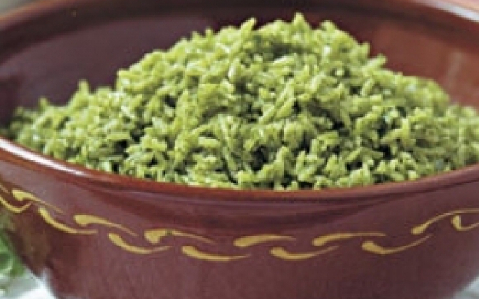 O inedita garnitura pentru pui: Orez...verde!