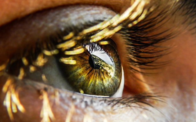 Care sunt cauzele ce favorizează lăcrimarea ochilor