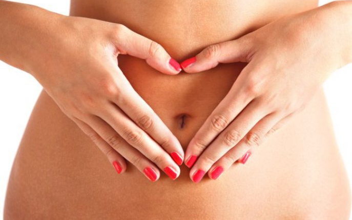 3 uleiuri care te scapă de pielea lăsată de pe abdomen