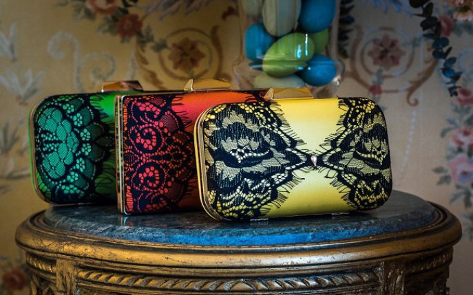 Colecţia de clutch-uri de mătase SILKDOM în exclusivitate la Molecule F