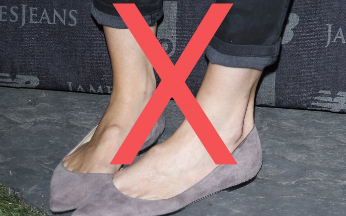 Nu mai purta balerini cu blugi! Uite ce pantofi să porți cu jeanși pentru a fi în trend!