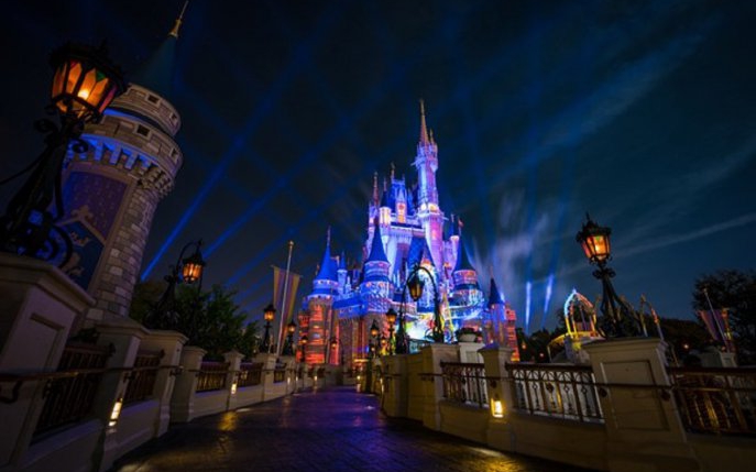 Simte-te ca o prințesă! 6 castele Disney pe care le poți vizita