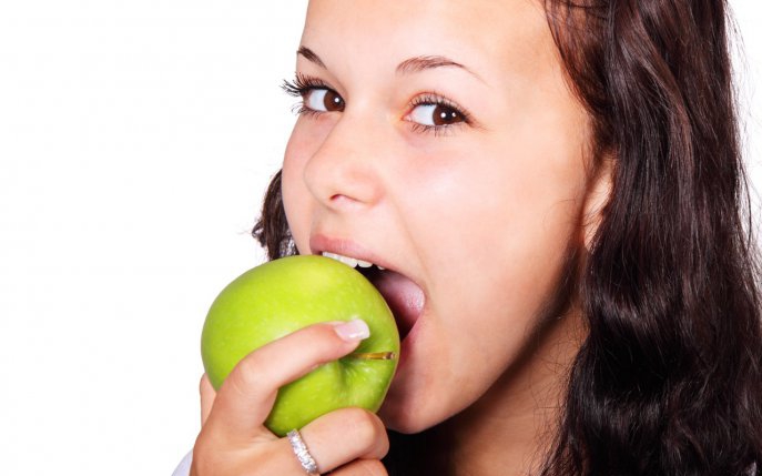 7 fructe pe care le poți mânca dacă ai gastrită