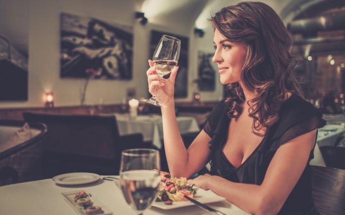 Cât de ușor e păcălită mintea ta într-un restaurant. 5 moduri prin care ești indusă în eroare