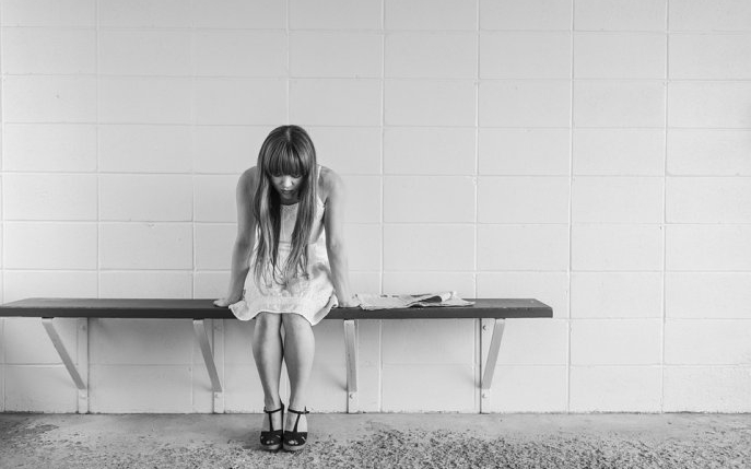 8 obiceiuri pe care le au oamenii cu depresie ascunsă