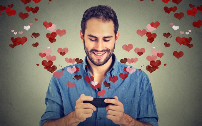Ce sms-uri trimite un bărbat îndrăgostit în funcție de zodie