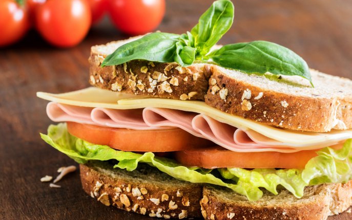 De ce nu ar trebui să mănânci sandvișuri la prânz sau la cină