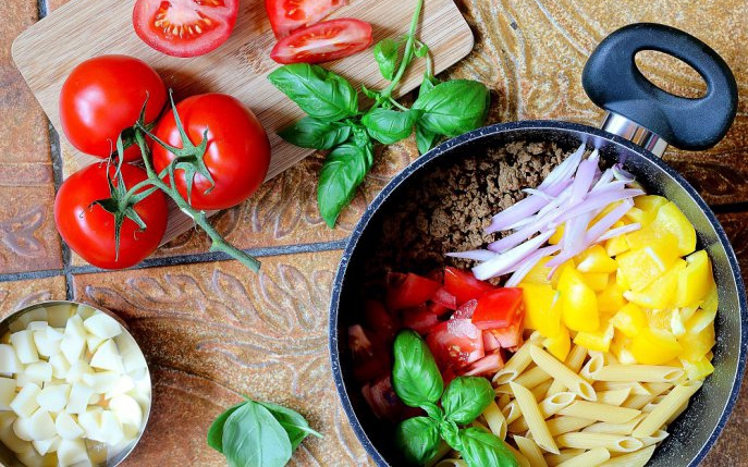 Clasica reteta de penne bolognese