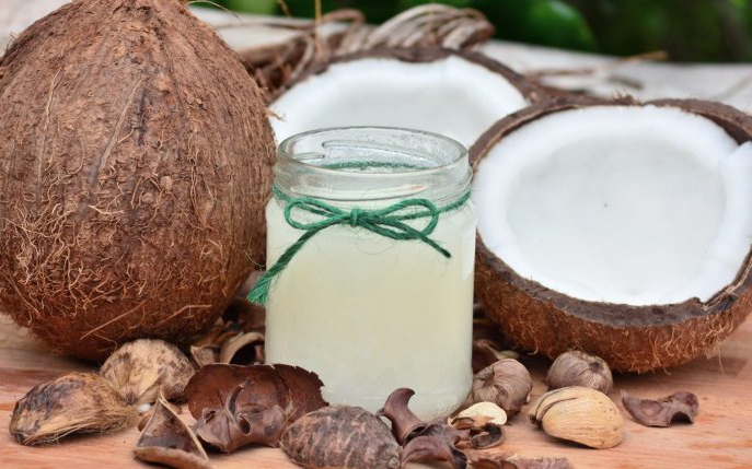 Ulei de cocos – Miracolul din bucatarie: Utilizari neasteptate, beneficii pentru sanatate