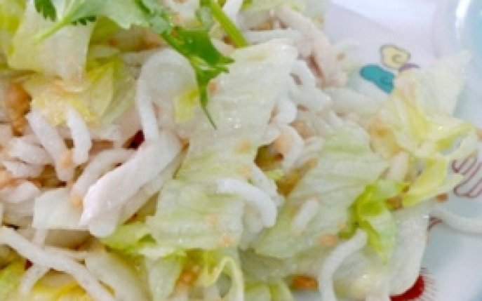 Delicios: salata de pui cu paste si maioneza