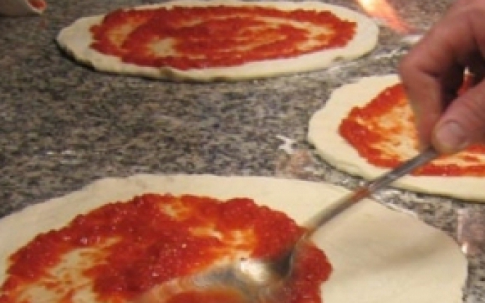 Pentru cei carora le plac provocarile: sos Diavolo pentru pizza