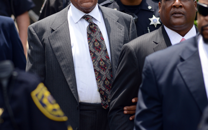 Actorul Bill Cosby a fost condamnat la 10 ani de închisoare