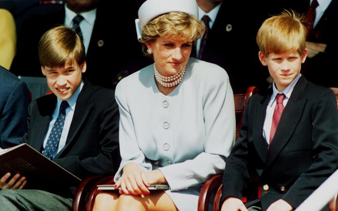 De ce prințesa Diana stătea mereu cu capul plecat, la aparițiile publice