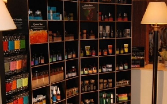 Sensiblu lanseaza APIVITA - un nou brand de cosmetice naturiste