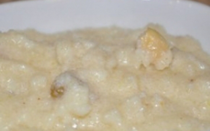 Budinca de gris cu mere - si cei mai mofturosi bebelusi o vor adora!